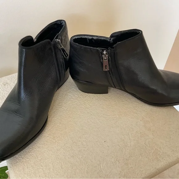 Sam Edelman Black Leather Booties, Size 37 European. - Picture 3 of 14